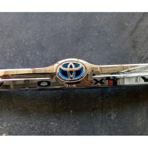 Toyota Voxy tailgate Chrome Molding